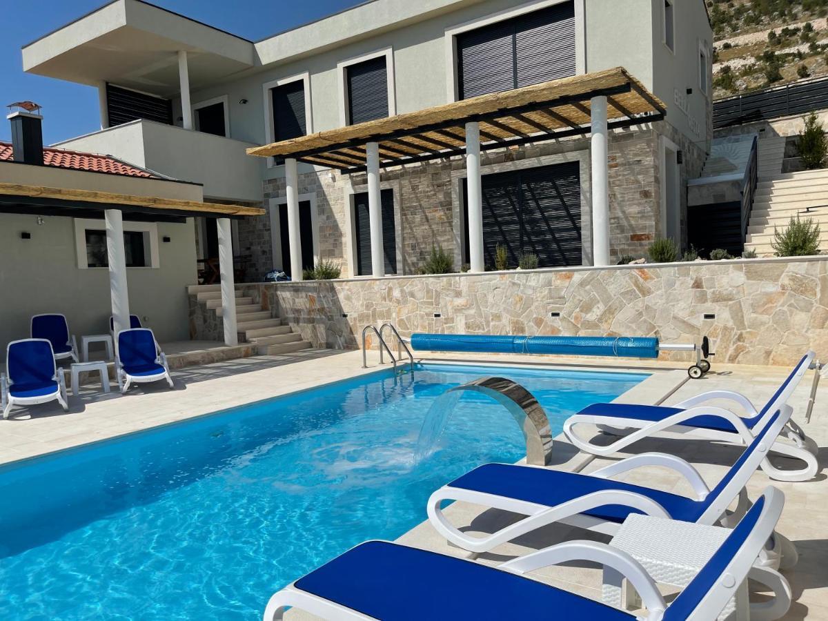 Bellavista Vila Ivanica Exterior foto